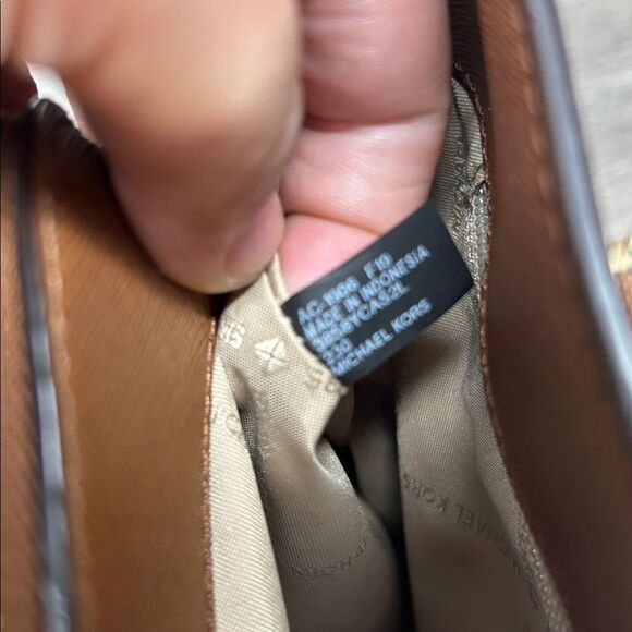 4211 Michael Kors Tan Satchel Bag 244654211 - Picture 14 of 16